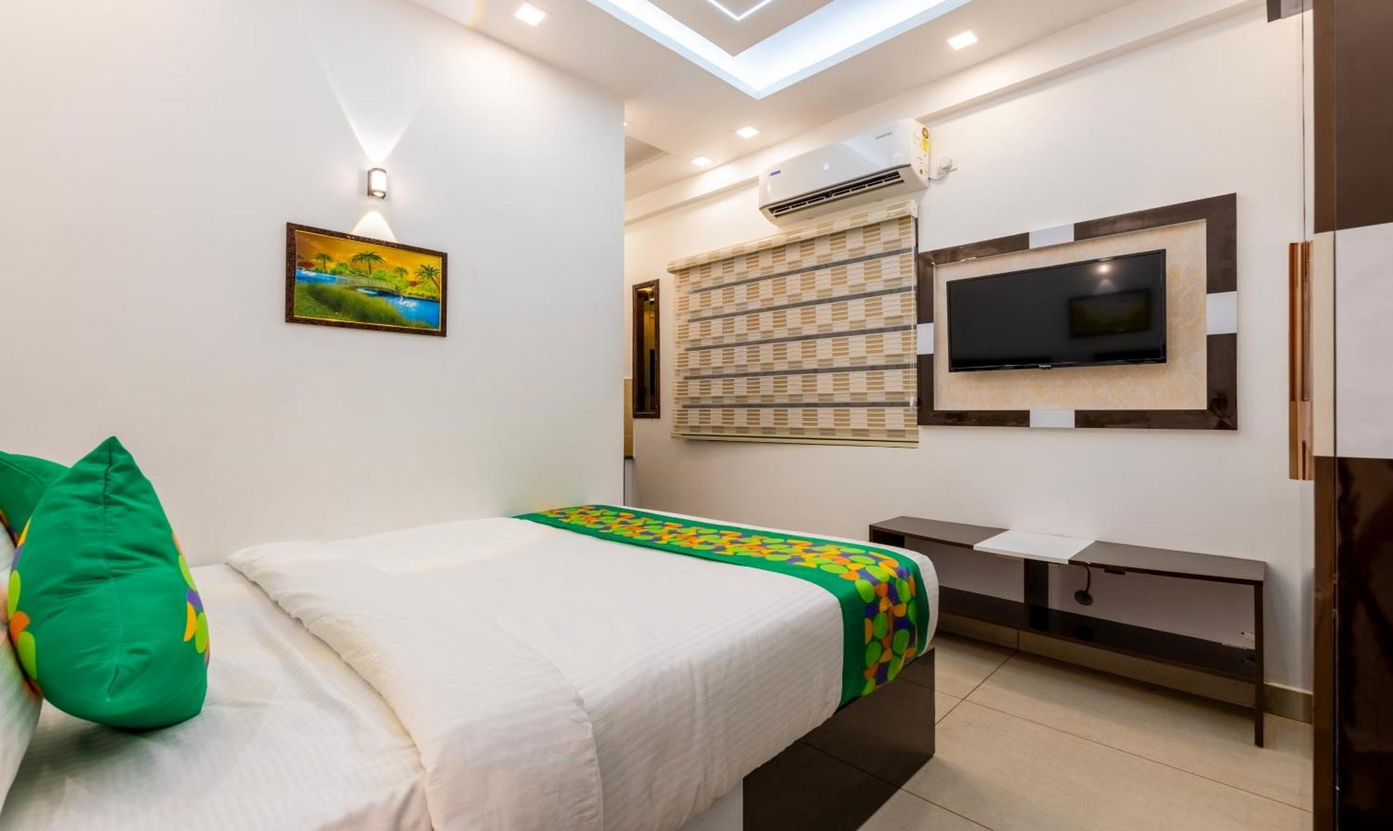 Hotel Treebo Premium Cochin Airport, 5 Min From Cochin Airport Kochi Esterno foto
