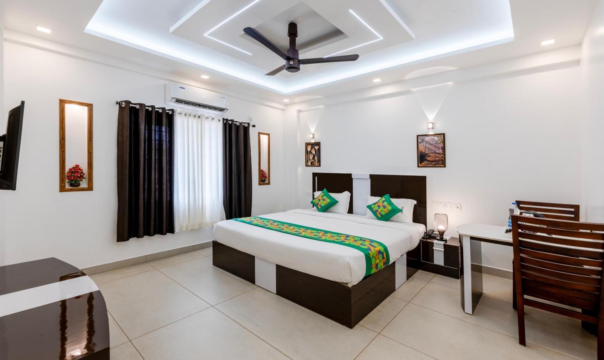 Hotel Treebo Premium Cochin Airport, 5 Min From Cochin Airport Kochi Esterno foto